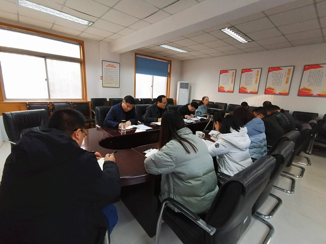 1575538445219_92c26f0c-d38e-908b-c547-7ffcdc94bc65.jpg 民主生活会20191204_副本.jpg